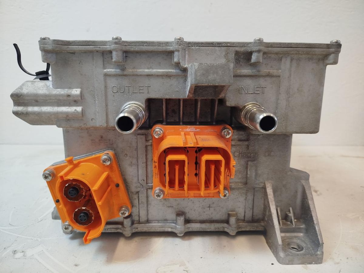 NIO EL6 Elektro SUV Steuerger&auml;t Heckmotor Gleichrichter HV Integrationsmodul