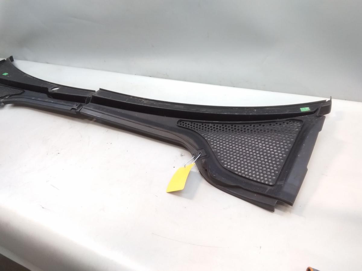 VW Golf 7 Facelift original Plastikabdeckung Windlauf 2-teilig BJ2017