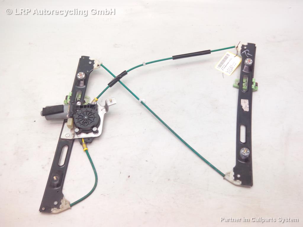BMW E46 Compact Baujahr 2002 Fensterheber vorn rechts elektrisch 8251350
