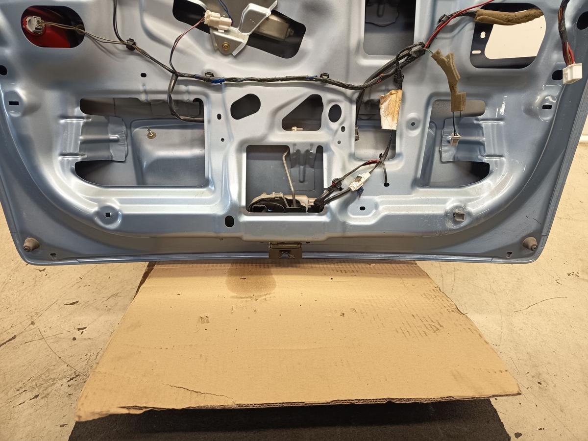 Mazda 2 original Heckklappe mit Scheibe Rohbau 27P Arktikblau Bj 2004