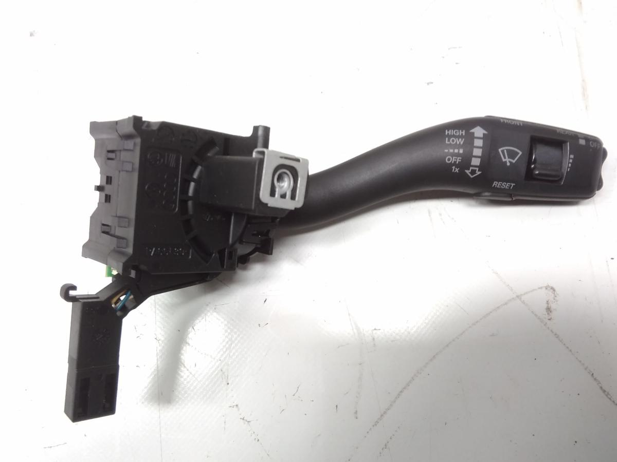 Audi A3 8P Facelift original Wischerschalter mit Bordcomputerfunktion Bj.2010