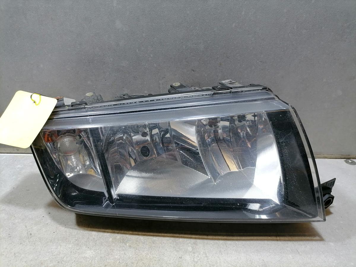 Skoda Fabia 6Y Scheinwerfer rechts Halogen mit LWR Schwarzer Hintergrund Bj.2003