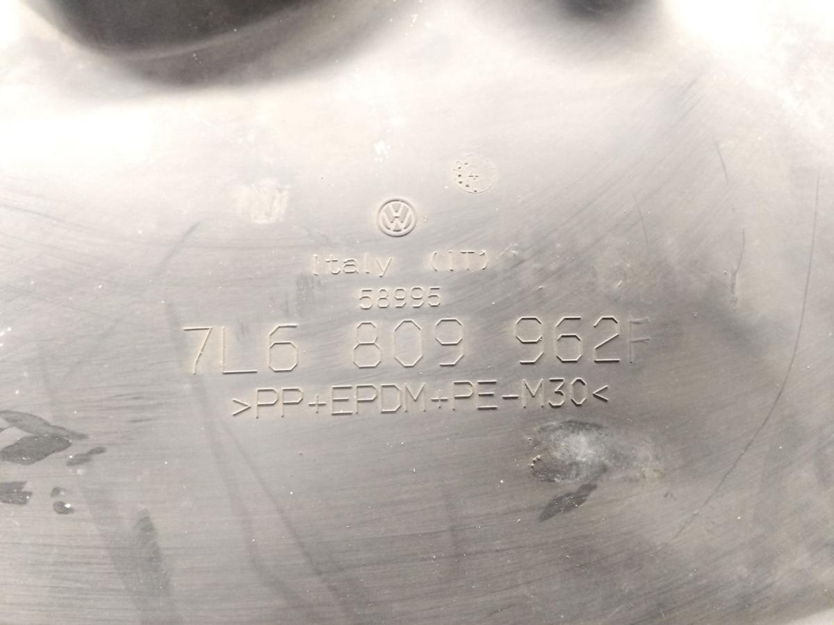 VW Touareg 7L original Radhausschale vorn rechts 7L6809962F BJ2005