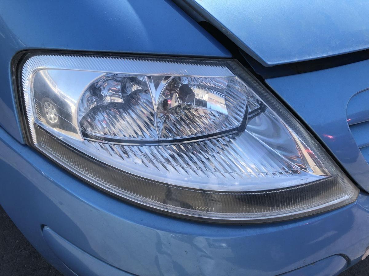 Citroen C3 Typ F Scheinwerfer vorne rechts Frontscheinwerfer Halogen
