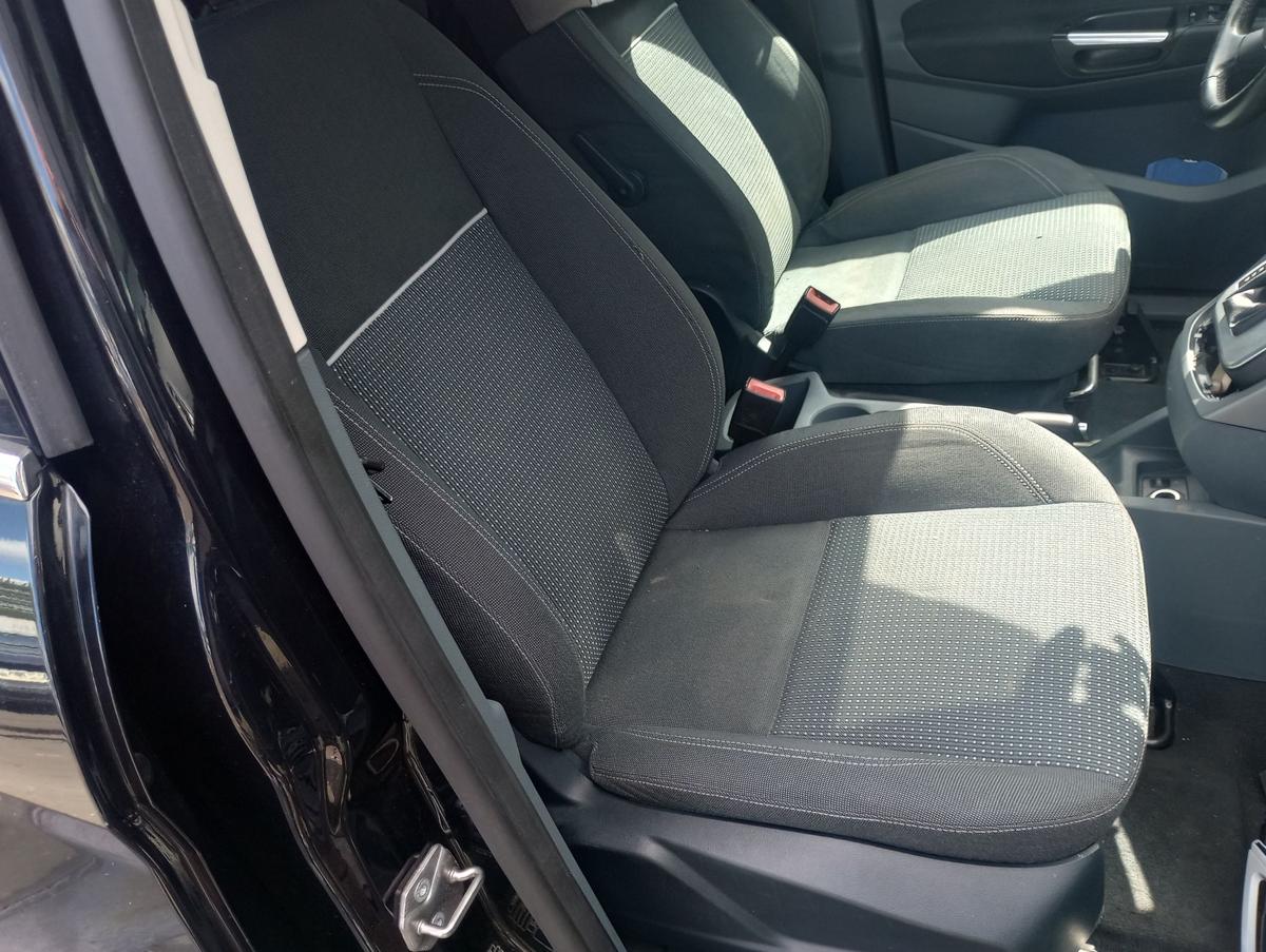 Ford Grand C-Max II orig Sitz vorn rechts Beifahrersitz Bj 2012
