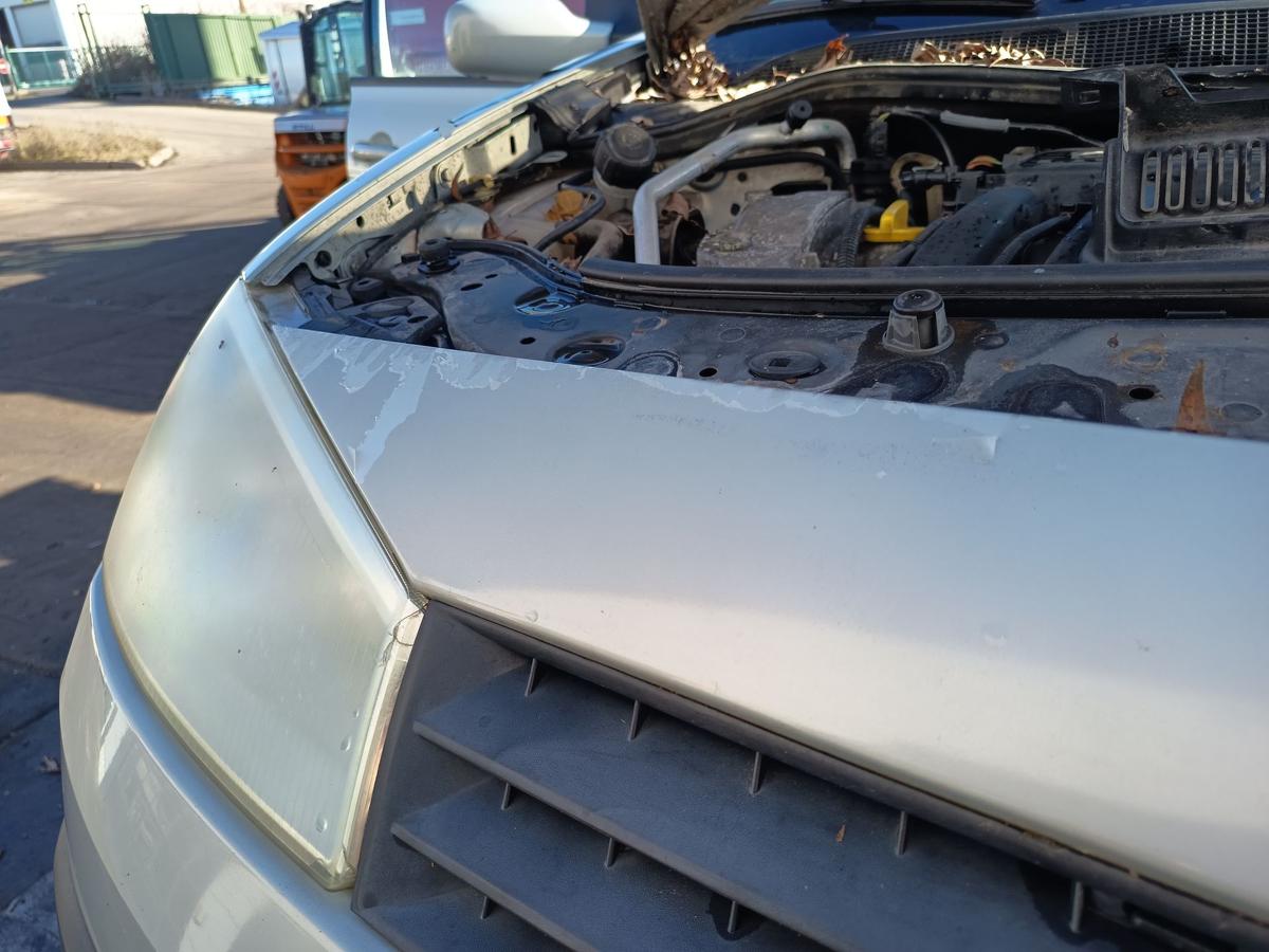 Renault Megane II original Sto&szlig;stange F&auml;nger vorn Front NV632 Gris Boreal Bj2004