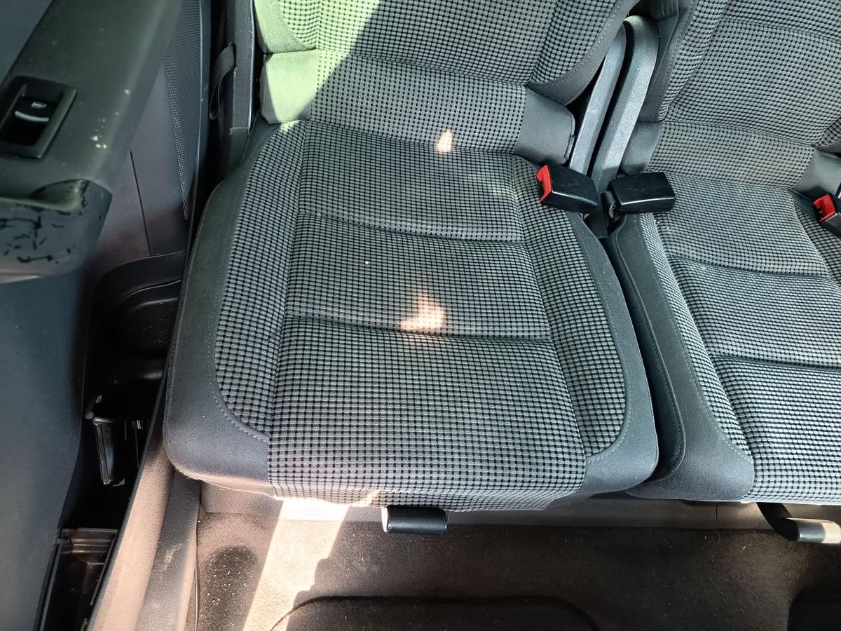 VW Touran 1T original Sitz hinten rechts 2 Reihe Stoff Baujahr 2004