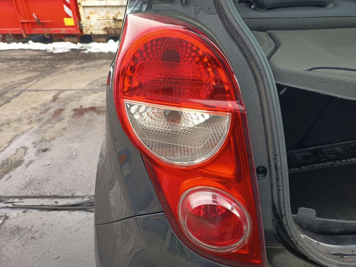Chevrolet Spark M300 original R&uuml;ckleuchte links Heck Schluss Licht Bj 2013