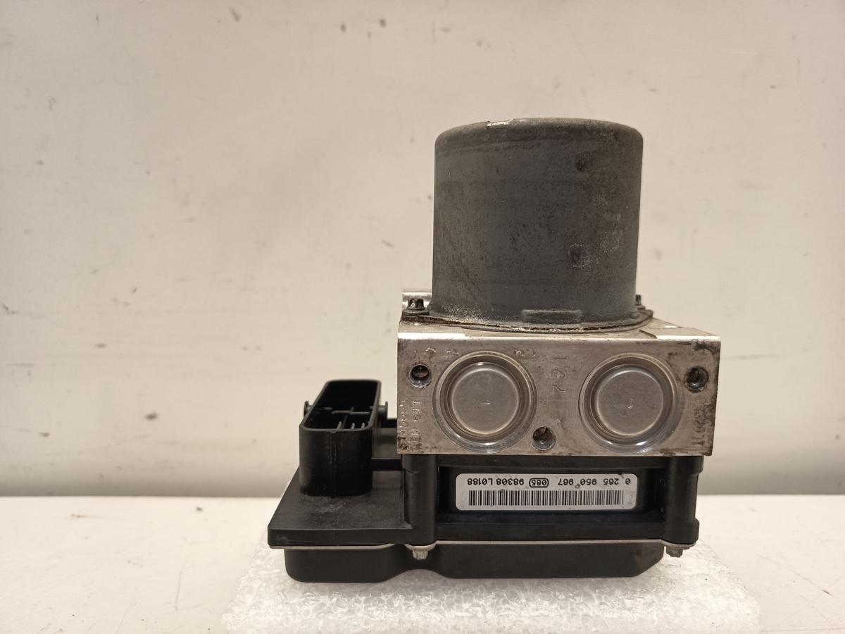Audi A4 B8 8K original ABS Hydraulikeinheit Bremsaggregat Steuerger&auml;t Bj 2009