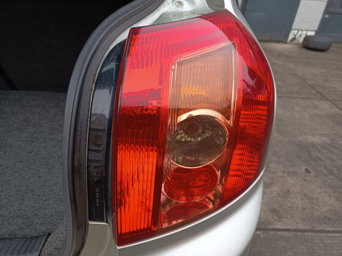 Toyota Corolla E12 original R&uuml;ckleuchte rechts Facelift Baujahr 2006