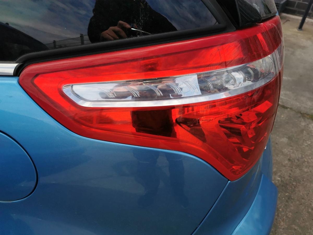 Citroen C4 Picasso U Rückleuchte Schlussleuchte Rücklicht aussen links 5 Sitzer