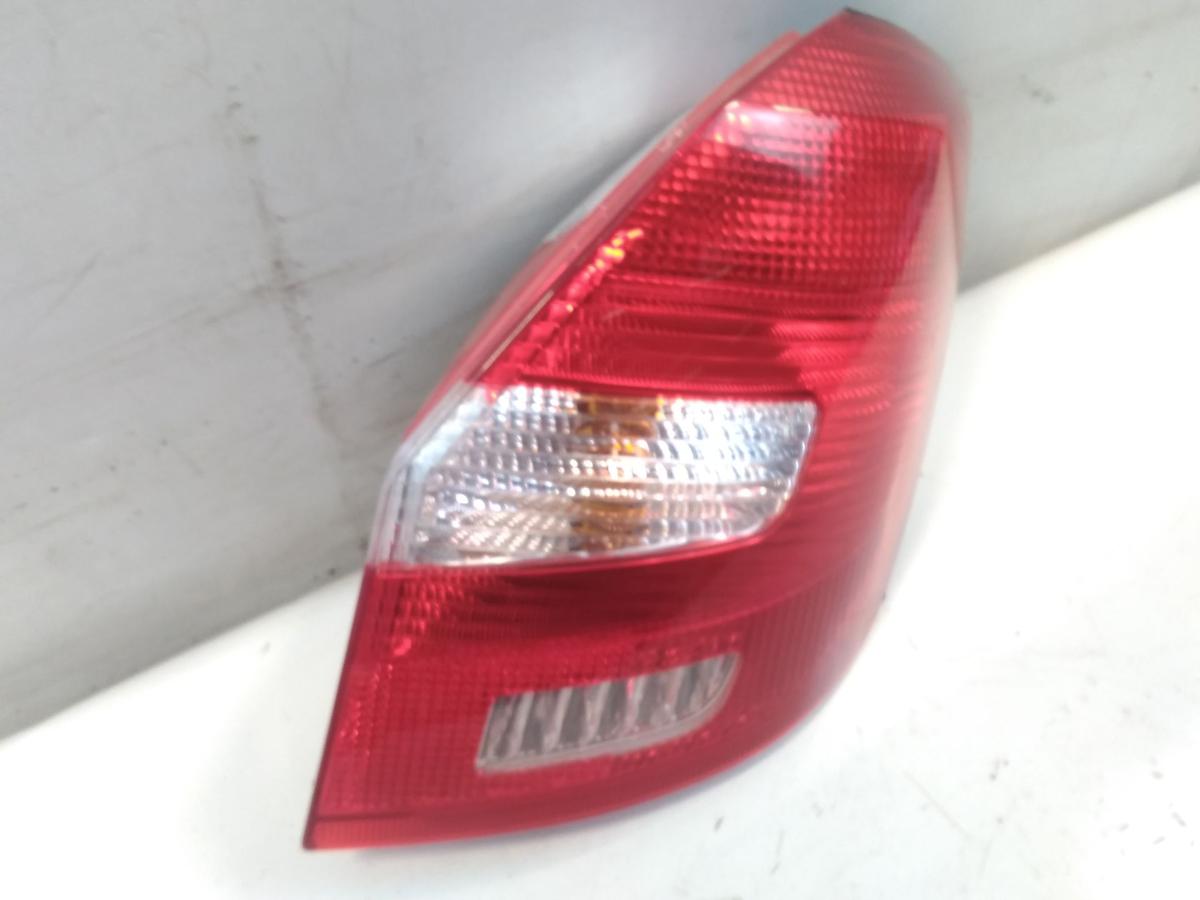 Skoda Fabia 2 5J orig R&uuml;ckleuchte Heckleuchte rechts Kombi & Flie&szlig;heck BJ2009