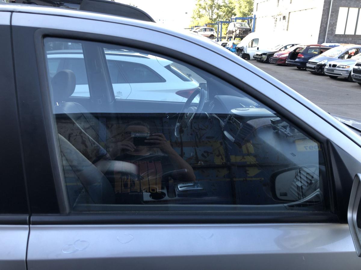 Kia Sorento JC T&uuml;rscheibe vorn rechts Beifahert&uuml;r Scheibe Colorglas