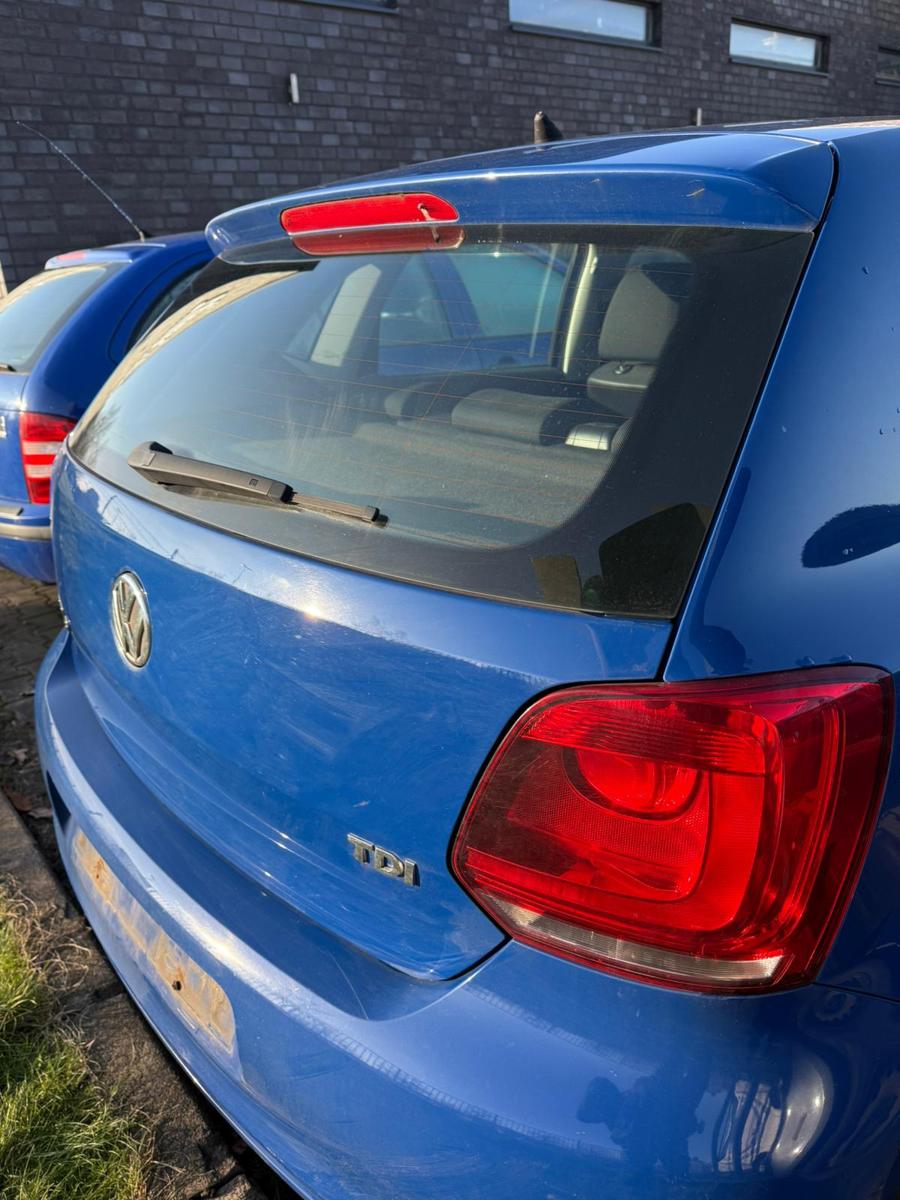 VW Polo 6R original Heckklappe mit Heckscheibe LD5E Meerblau Bj.2013