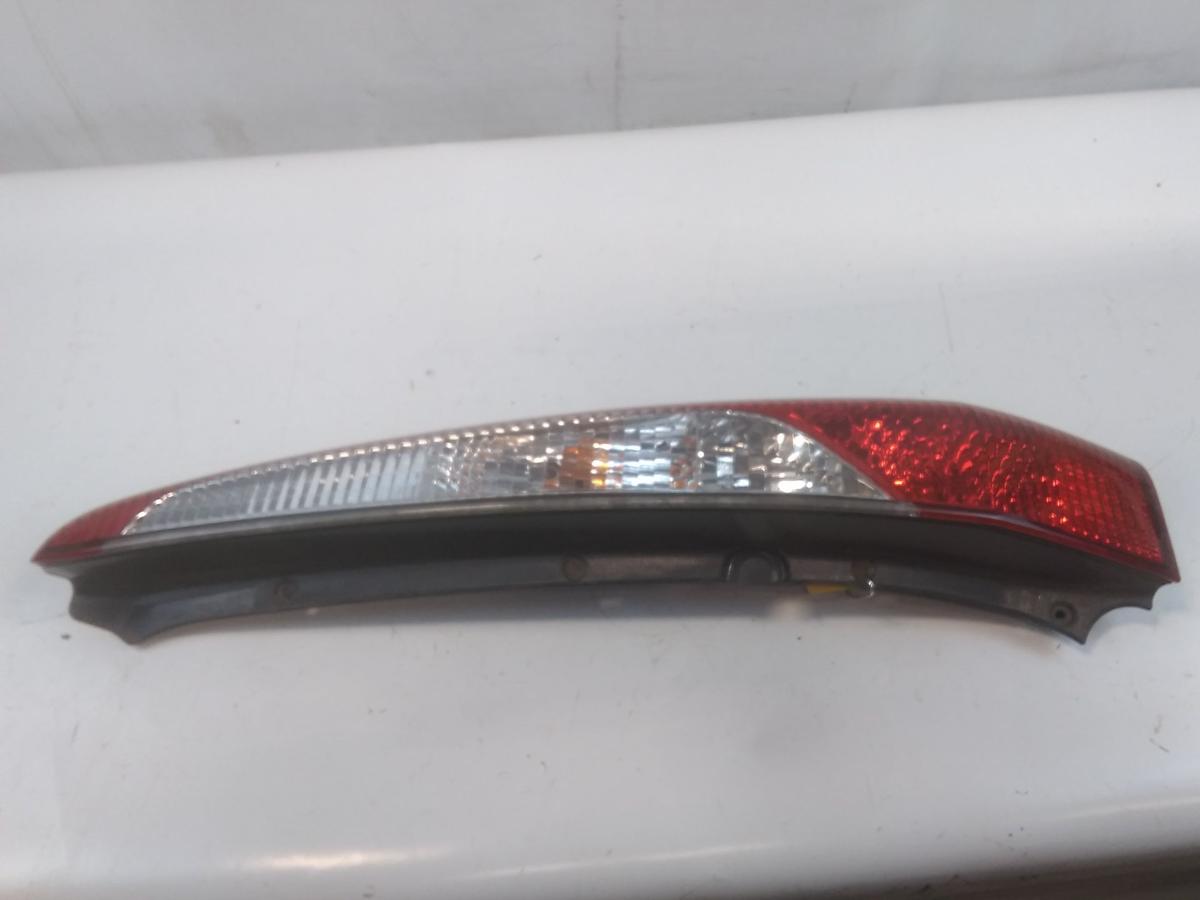Mitsubishi Lancer Kombi CS0 original Rückleuchte Heckleuchte rechts BJ2008