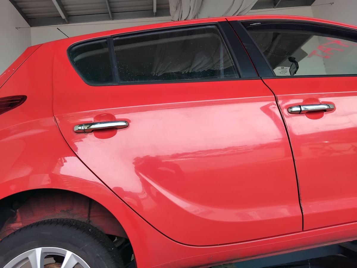 Hyundai i20 PB T&uuml;r hinten rechts BH Electric Red BJ2009