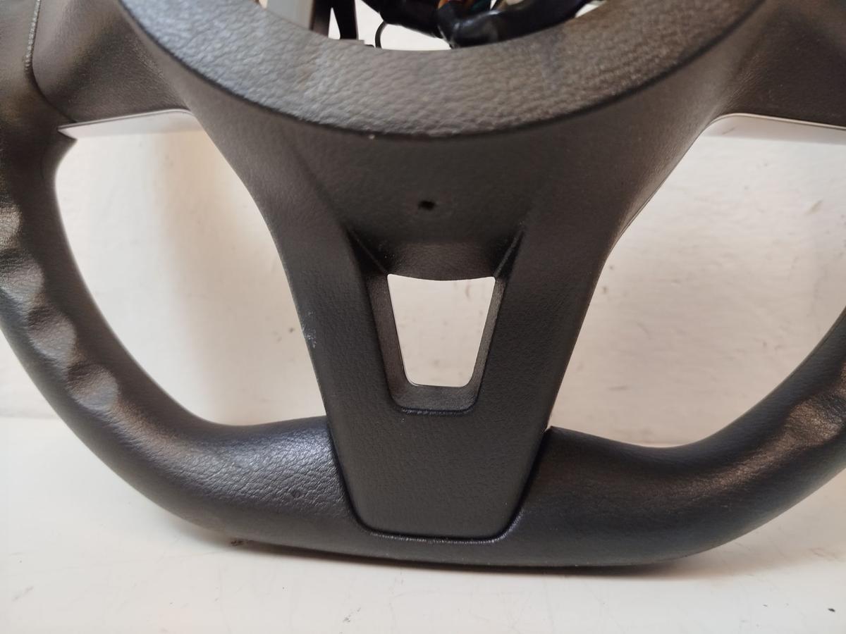 Nissan Micra K14 Lenkrad Plastiklenkrad 3 Speichen mit Mufu kein Leder