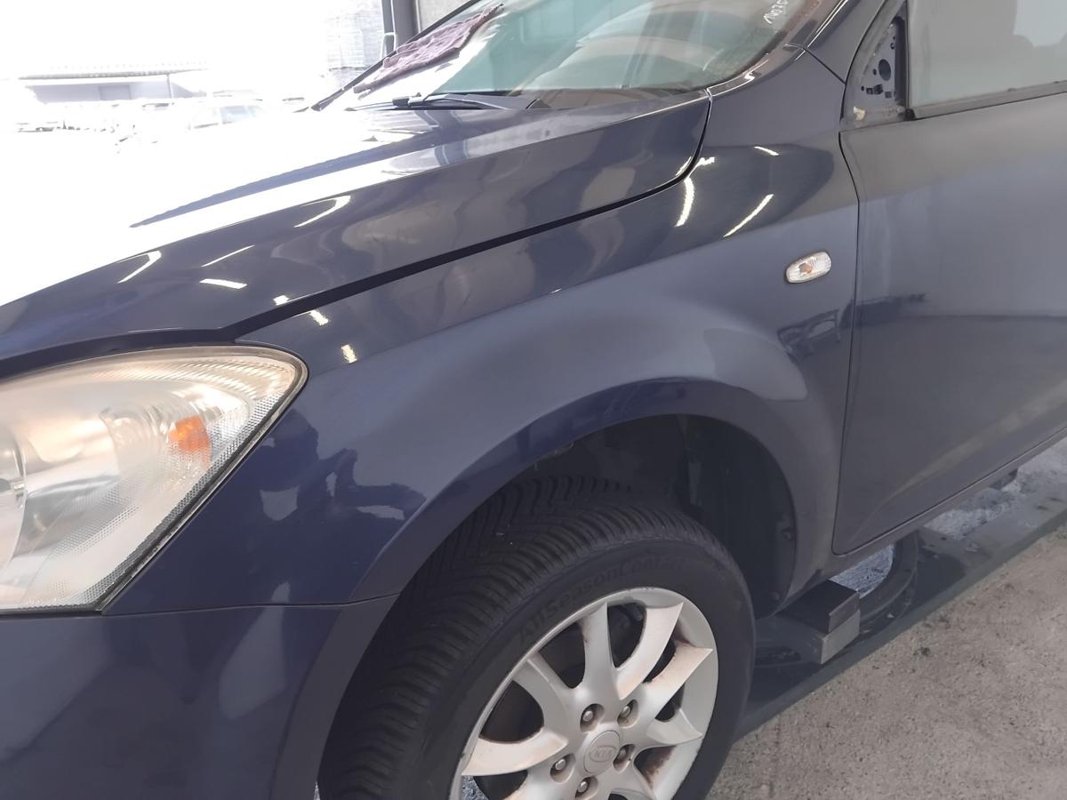 Kia Ceed Kombi ED original Kotfl&uuml;gel vorn links A8 ABYSS BLUE BJ2008