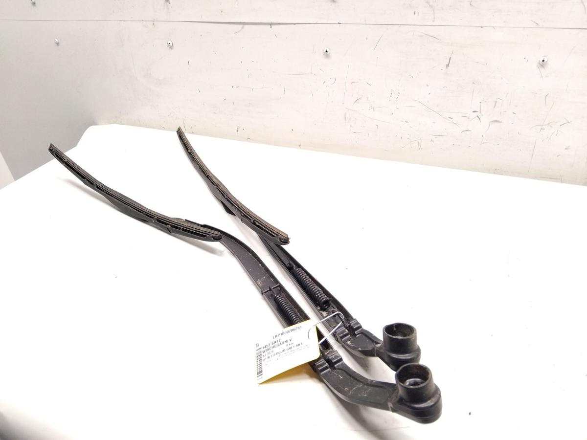Mitsubishi Eclipse Cross original Satz Wischerarme vorn links rechts