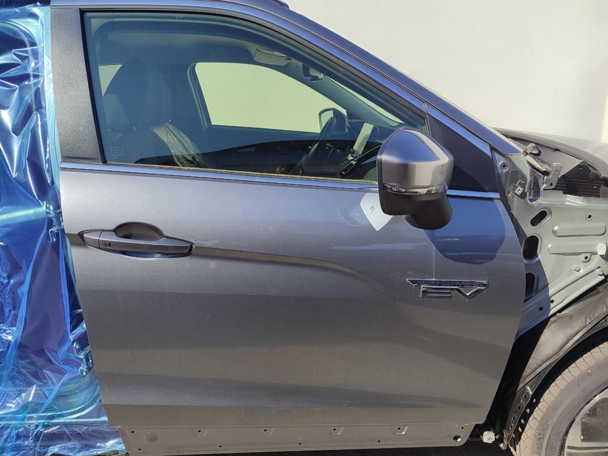 Mitsubishi Eclipse Cross original Tür Beifahrertür rechts U17B Titanium BJ2024