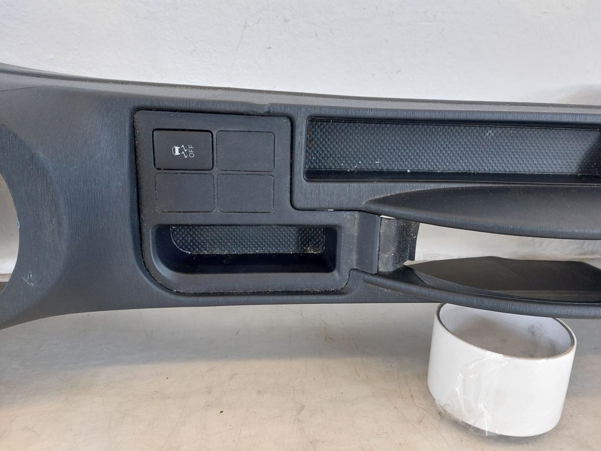 Toyota Yaris XP13 Tunnelverkleidung Mitteltunnelverkleidung Schaltkulisse