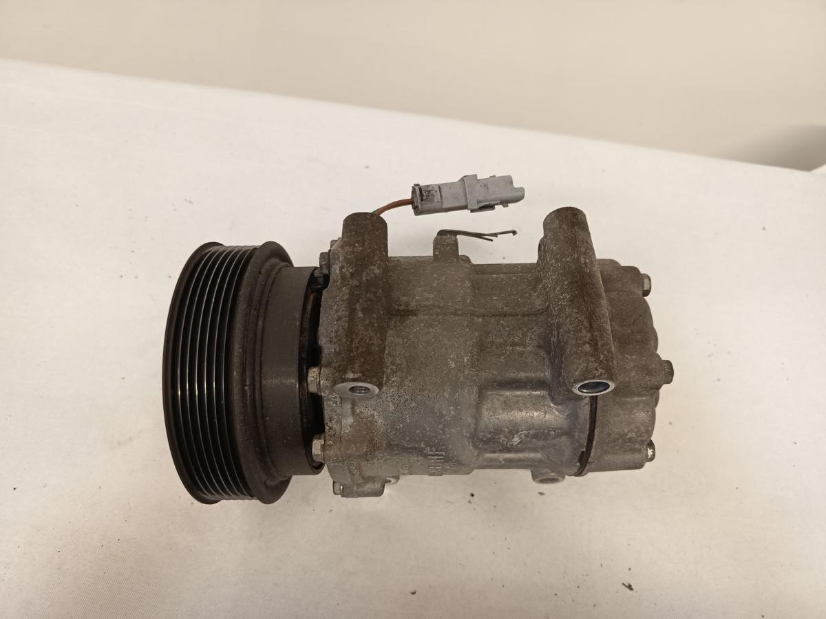 Renault Clio III orig Klimakompressor 8200357173 1,2 L 55KW Benzin Bj 2006
