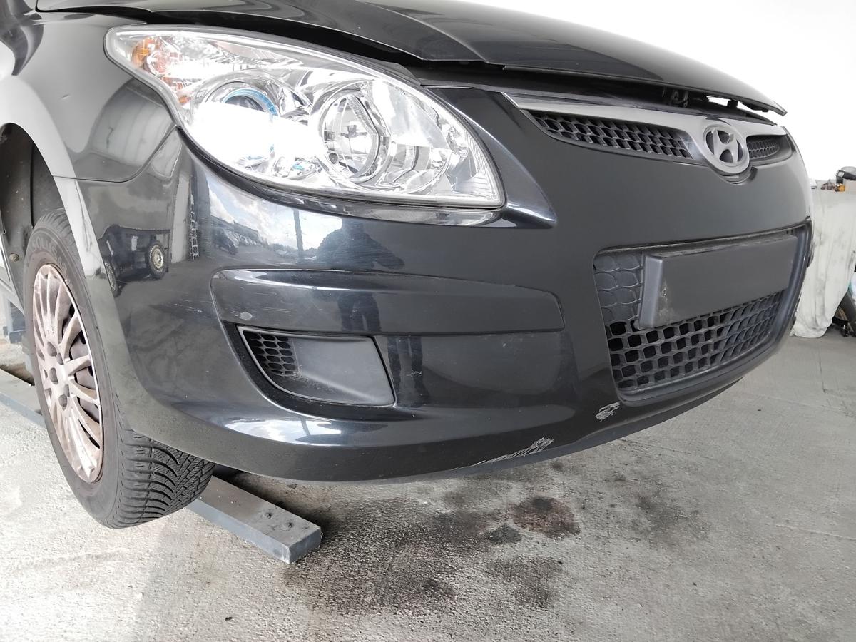 Hyundai i30 FD orig Sto&szlig;stange Stossf&auml;nger vorn 9F Stone Black besch&auml;digt BJ2008
