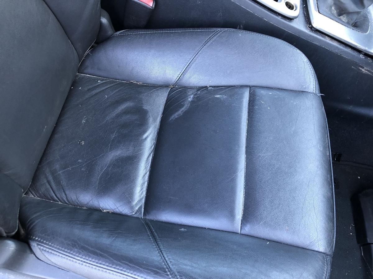 Volvo C30 Typ M Sitz vorn rechts Beifahrersitz Leder Ledersitz ohne Heizung