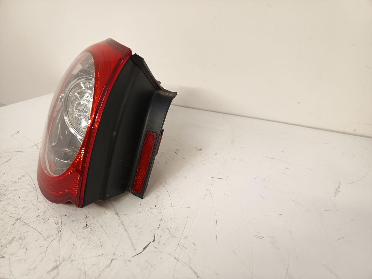 VW Passat 3C Kombi orig Rückleuchte links außen Fahrerseite BJ 2009