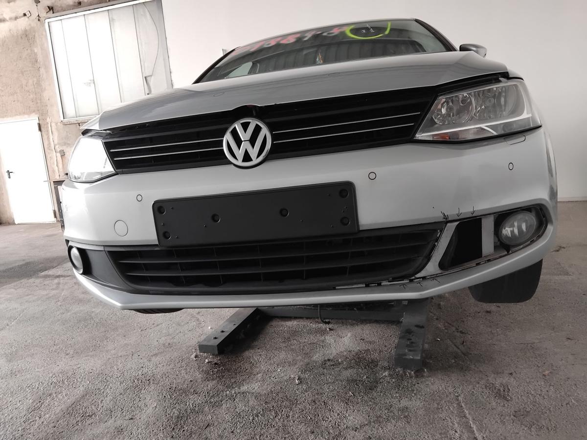 VW Jetta VI 162 original Stossf&auml;nger vorn SRA PDC besch&auml;digt! Bastlerteil BJ2012