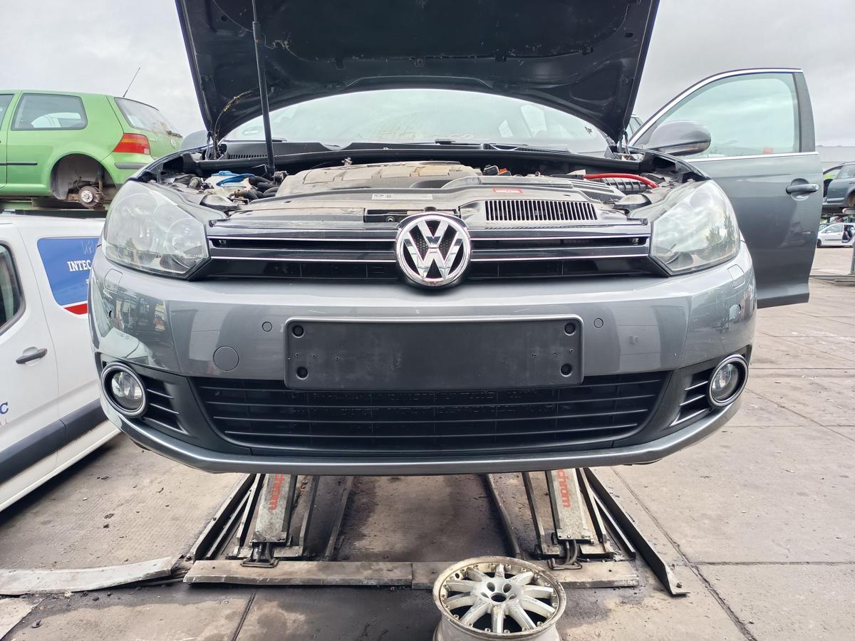 VW Golf VI original Stoßstange Fänger vorn/Front D7X Platingrau Bj 2010