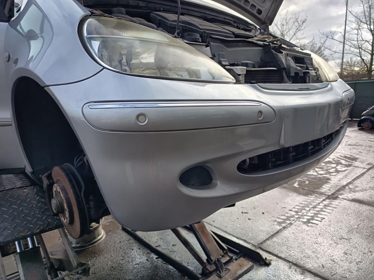 Mercedes W168 Mopf original Sto&szlig;stange F&auml;nger vorn Front 761 Polarsilber Bj 2001