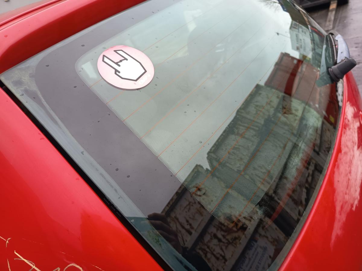 VW Fox original Heckklappe mit Scheibe hinten Fond Y3D Tornadorot Baujahr 2007