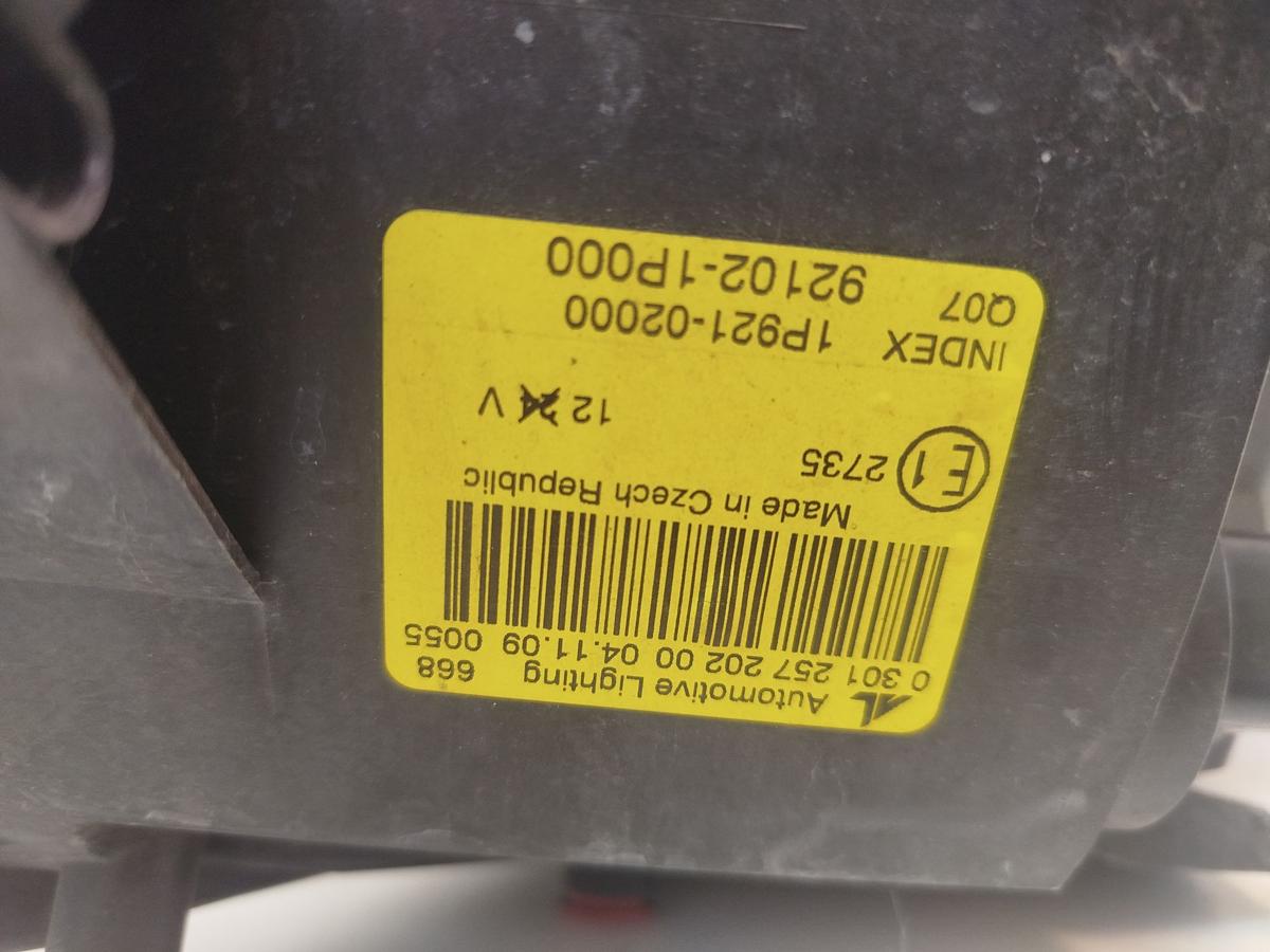 Kia Venga YN Scheinwerfer vorn rechts Hauptscheinwerfer Halogen Tr&uuml;b OEM