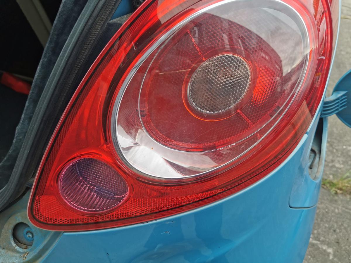 Ford KA RU8 Rückleuchte Schlussleuchte Rücklicht Lampe hinten rechts