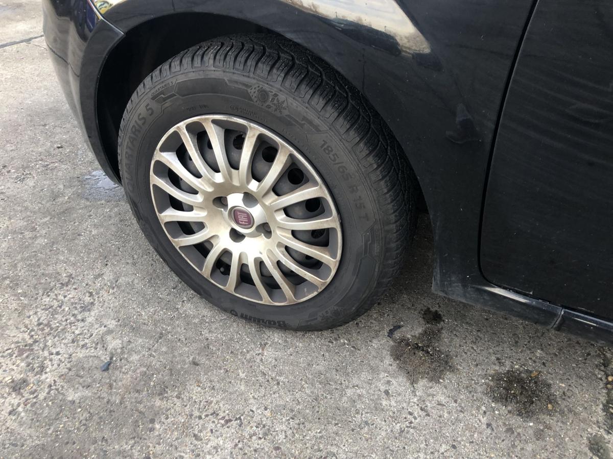 Fiat Grande Punto 199 Kotfl&uuml;gel links Fender 891 Nero Radabdeckung