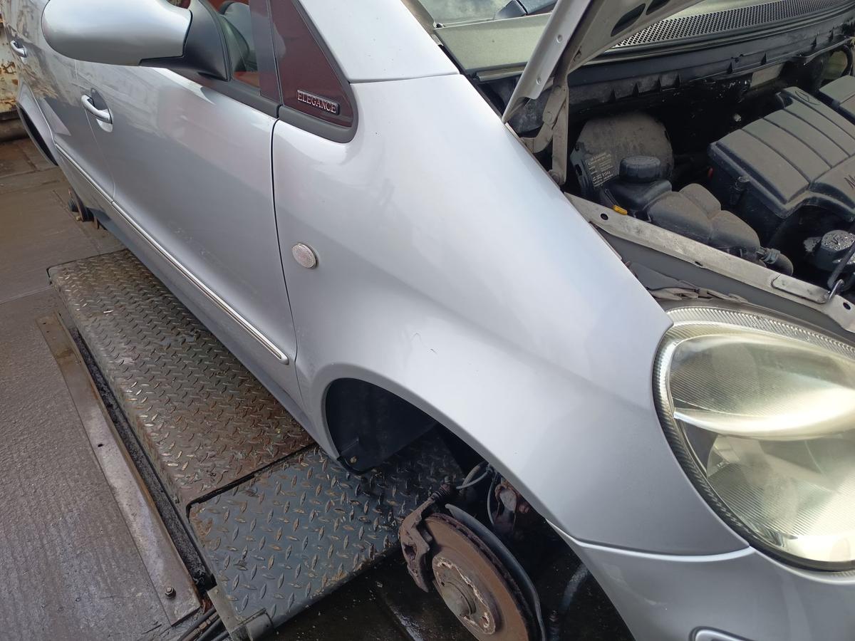 Mercedes W168 Mopf original Kotfl&uuml;gel rechts Seitenteil 761 Polarsilber Bj 2001