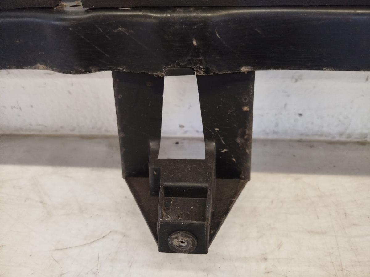 Renault Clio IV X98 TCe90 Tr&auml;ger Sto&szlig;f&auml;nger hinten Pralltr&auml;ger Pralld&auml;mpfer