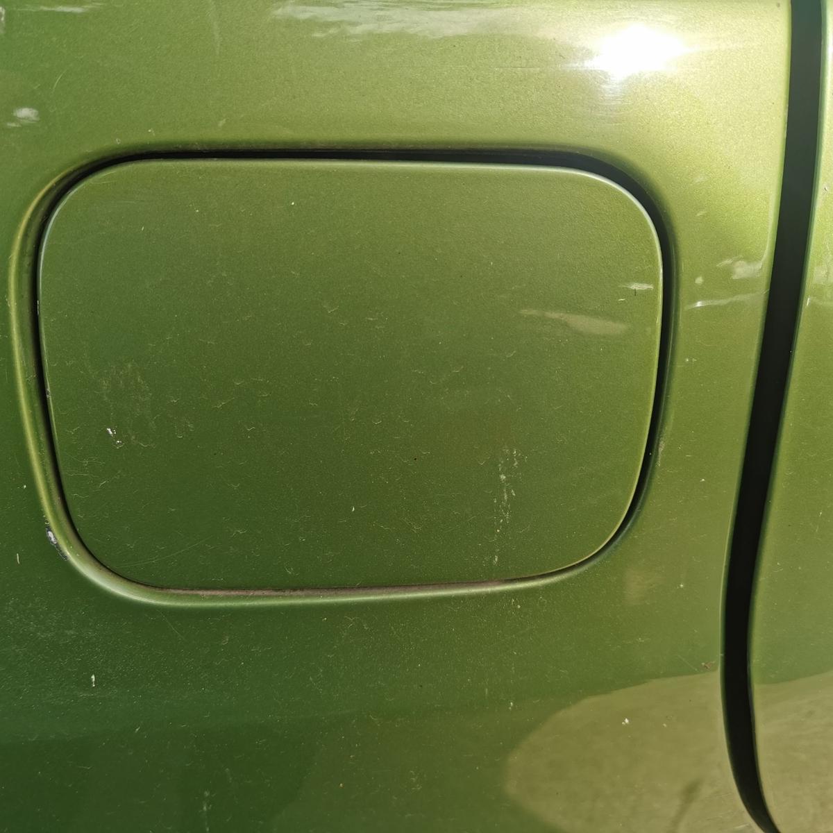 Seat Ibiza 6K Tankklappe Tankverschluß Tankdeckel LS6X Verde Vibrante Met