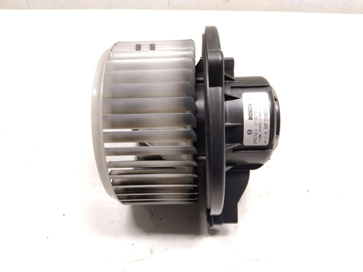 Toyota Corolla E12 orig. Heizungsgebläse 0130101601 MF016070-0610 Bosch BJ2004