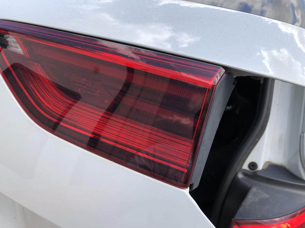VW Golf 8 VIII CD Variant Rückleuchte innen rechts Rücklicht Heckleuchte LED