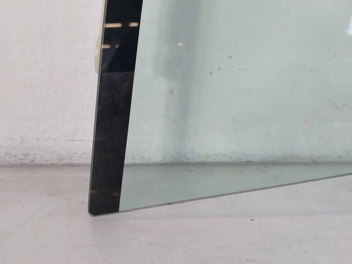 NIO EL6 Elektro SUV T&uuml;rscheibe vorn links Seitenscheibe Doppelverglasung