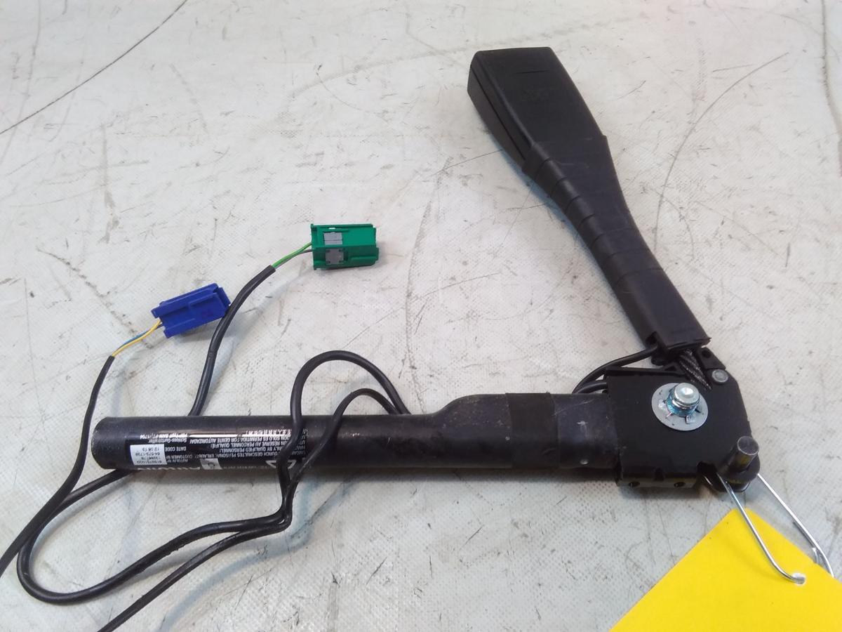 Opel Corsa D original Gurtschlo&szlig; vorn links unfallfrei BJ2014