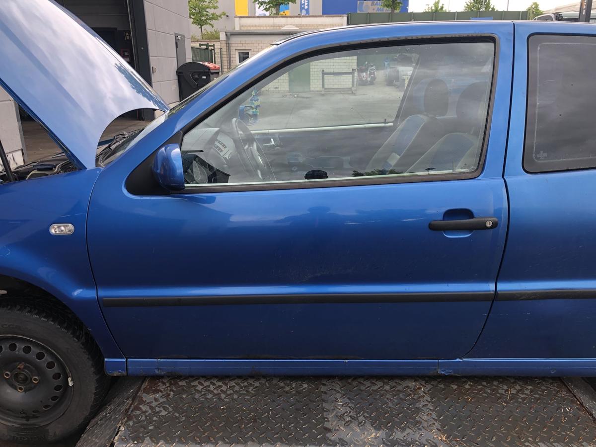 VW Polo 6N2 original Tür links Fahrer A5M Mercatoblau Bj 2001