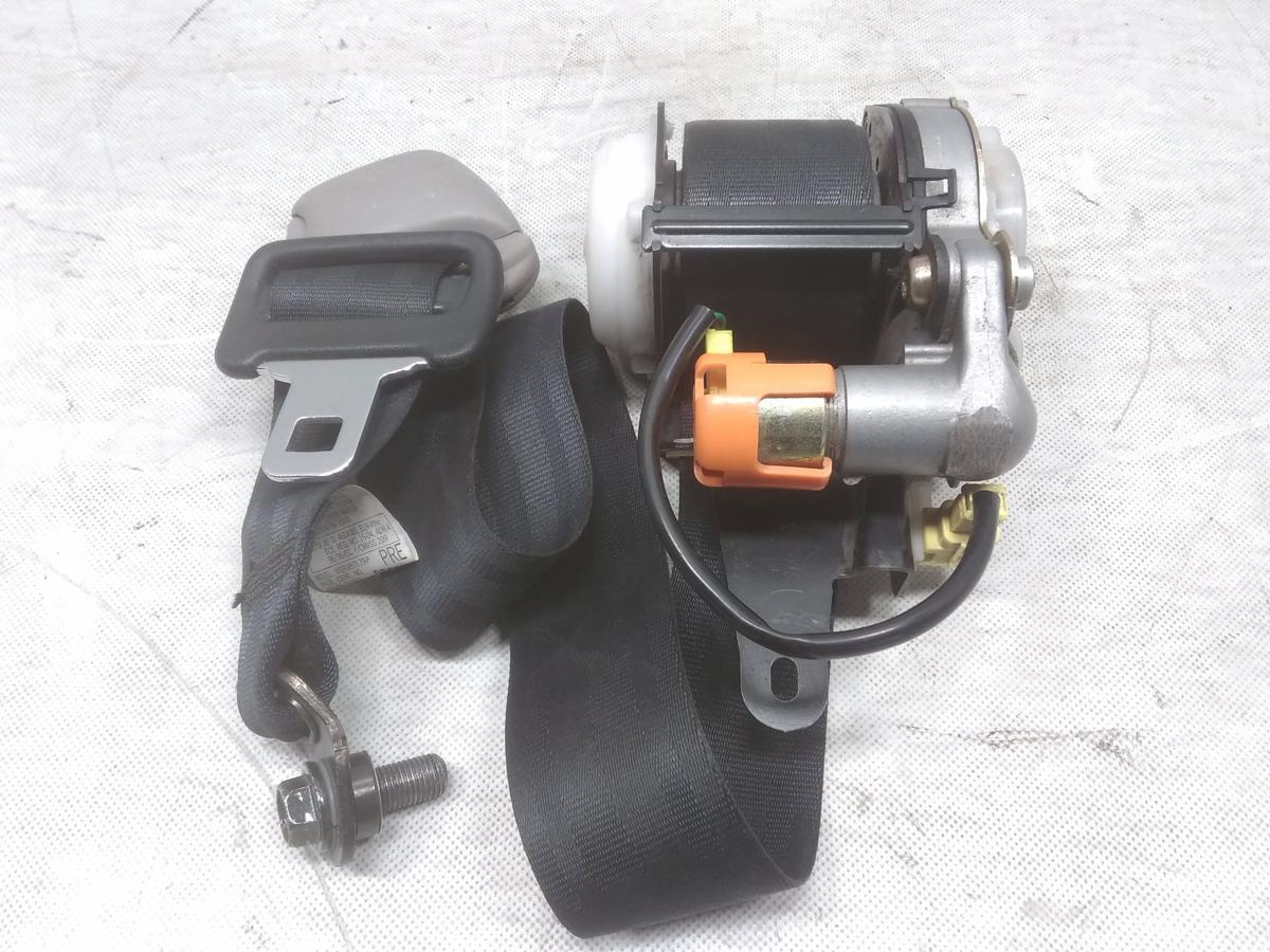 Lexus IS200 BJ2000 Gurt Sicherheitsgurt vorn links