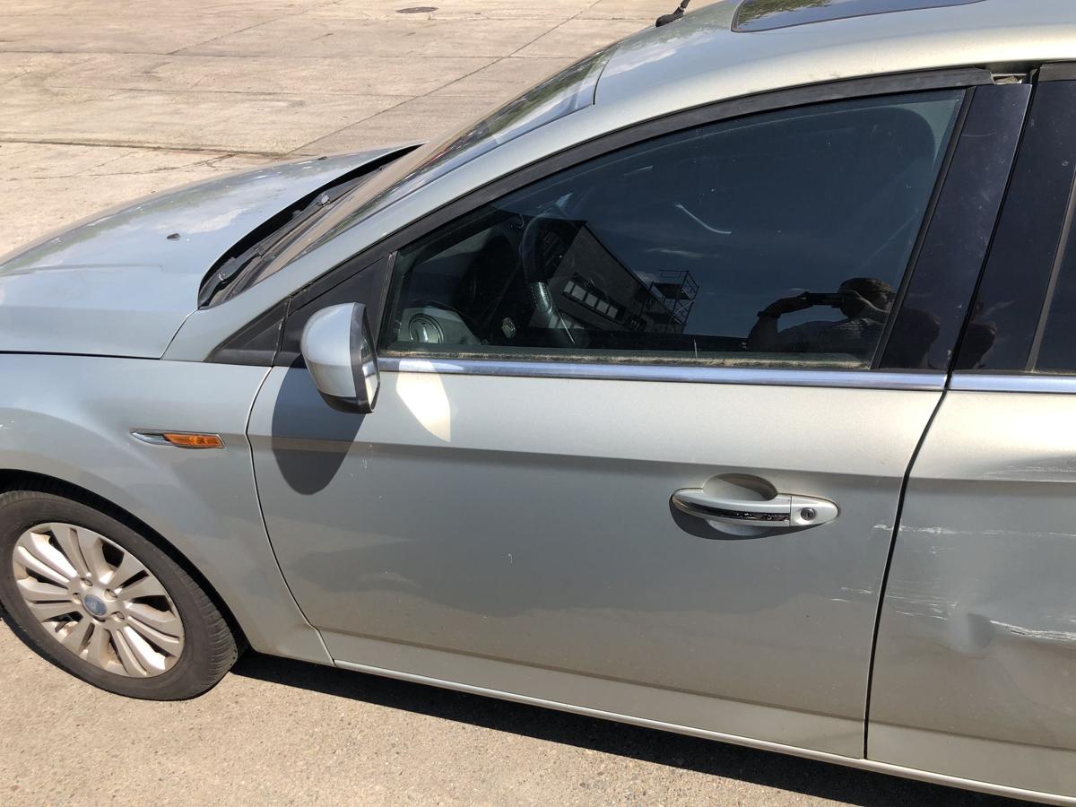 Ford Mondeo MK4 BA7 T&uuml;r vorn links Fahrert&uuml;r im Rohbau D8 Chill Anrostungen