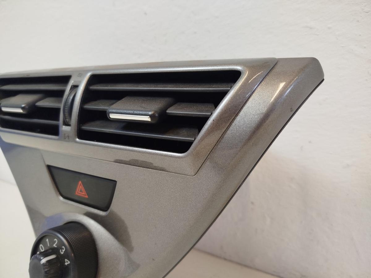 Toyota IQ Typ AJ Luftd&uuml;sen mitte Luftduschen mit Gebl&auml;seregulierung