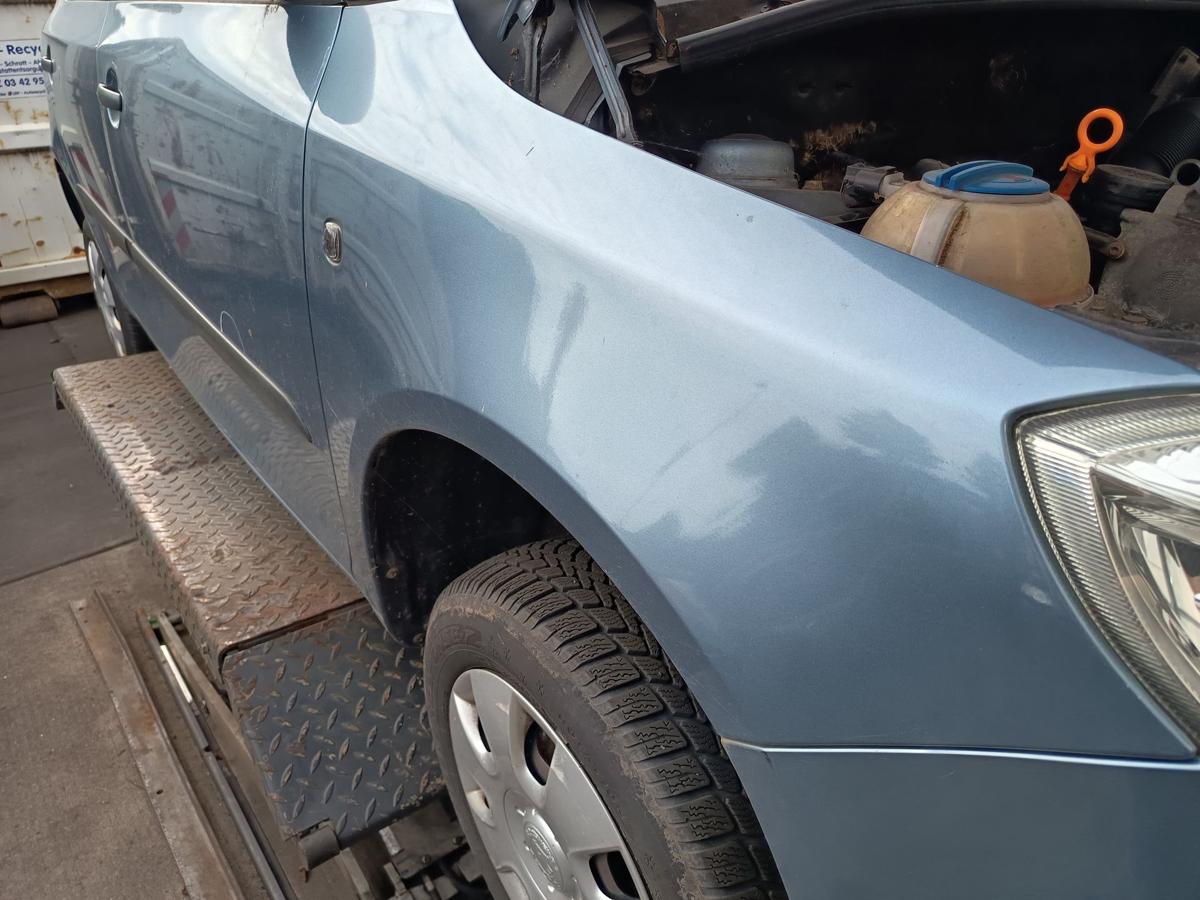 Skoda Fabia II 5J original Kotfl&uuml;gel rechts Seitenteil F5X Satingrau Bj 2008