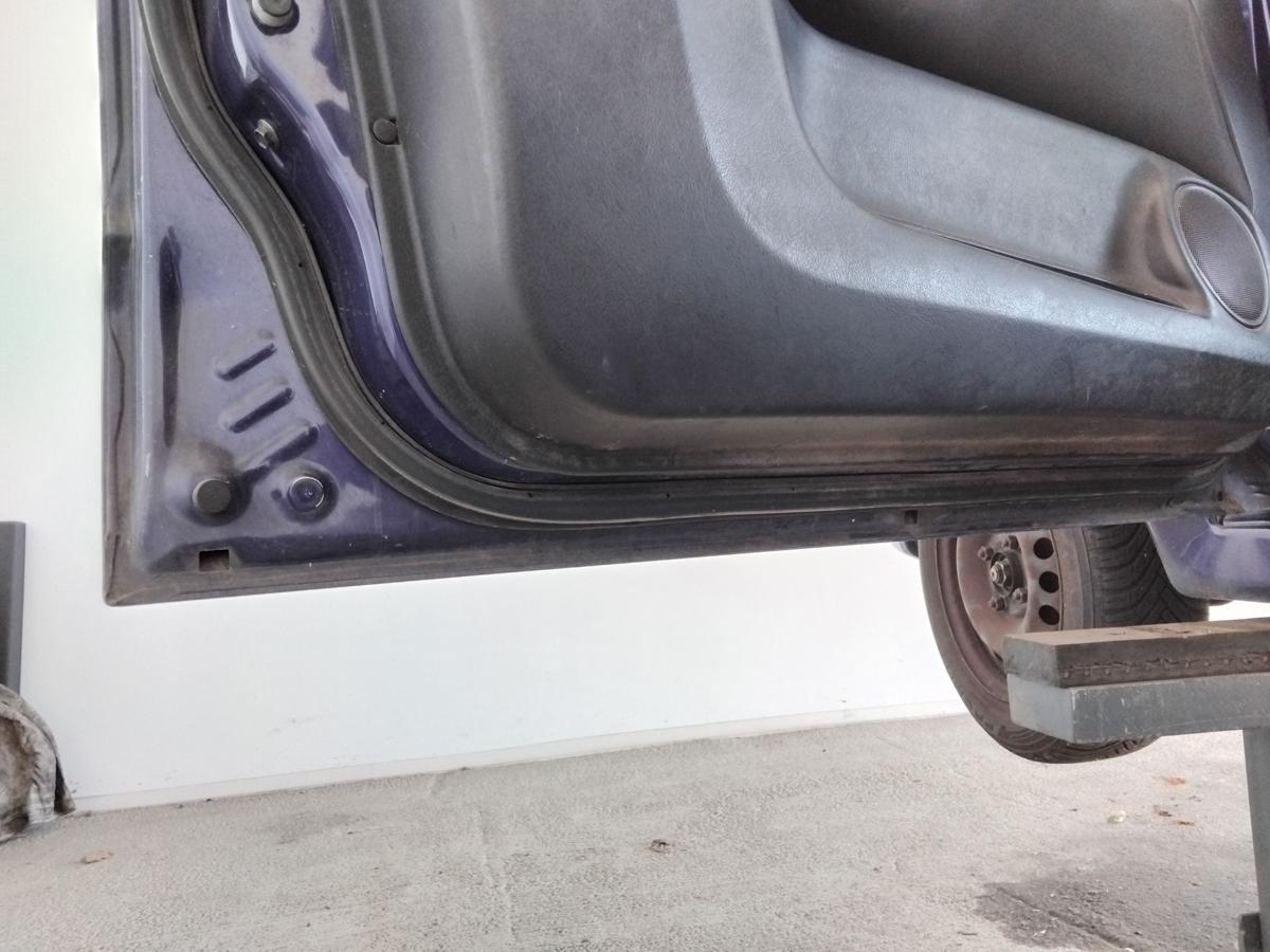 Mitsubishi Space Star DG0 Tür vorn links Fahrertür dunkelblaumet. BJ2003