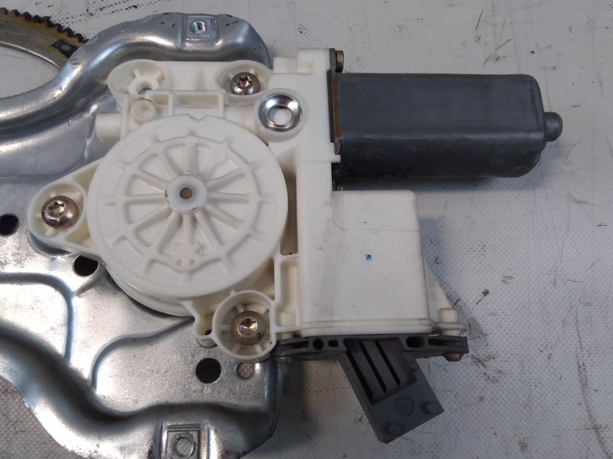 Toyota Avensis T25 original Fensterheber vorn links elektrisch BJ2004 mit Motor